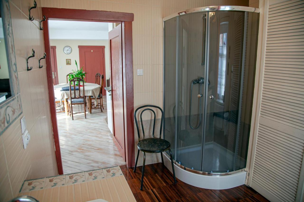 Apartamenty W Starym Kinie Swieradow-Zdroj Bagian luar foto