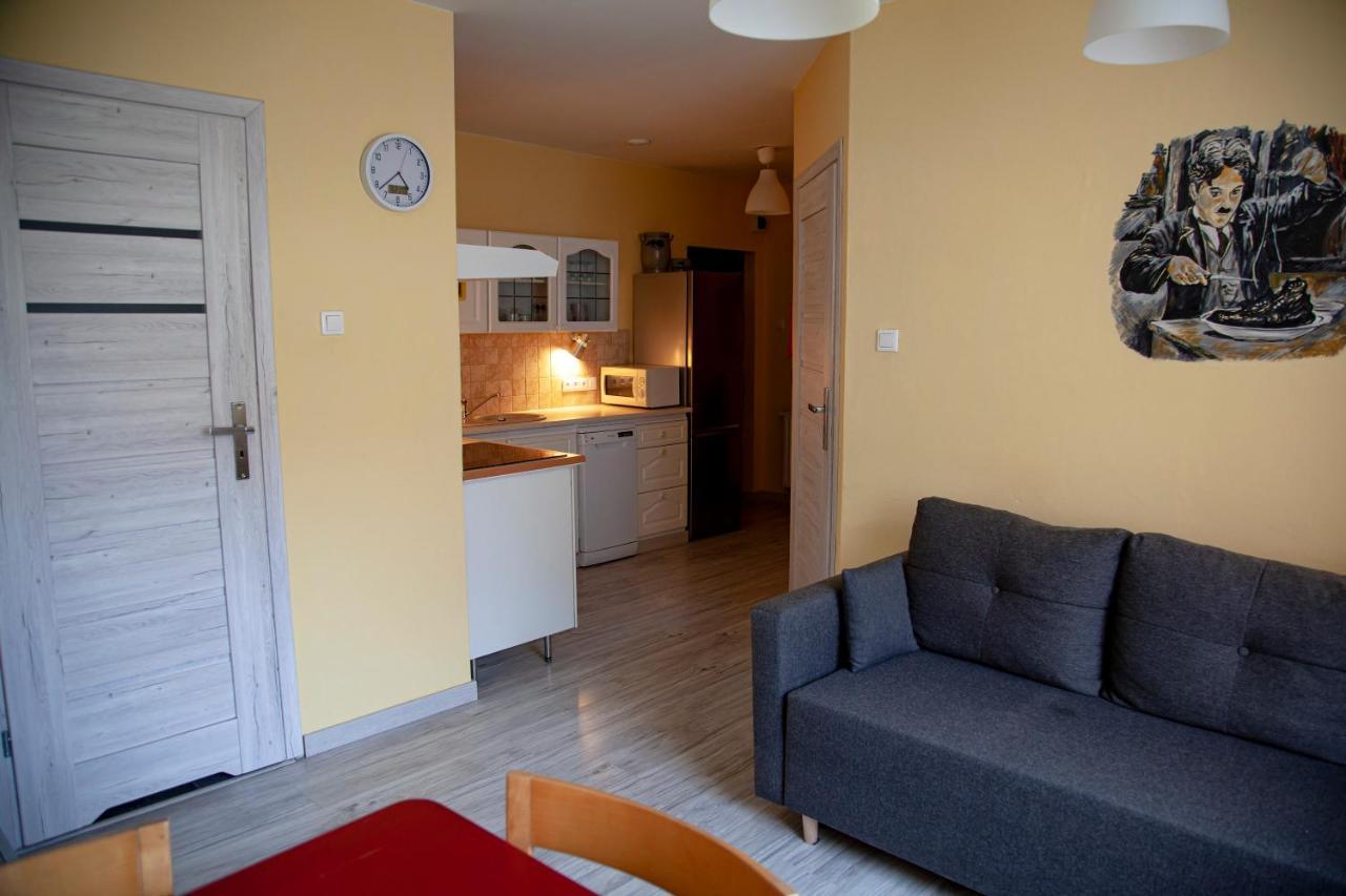 Apartamenty W Starym Kinie Swieradow-Zdroj Bagian luar foto